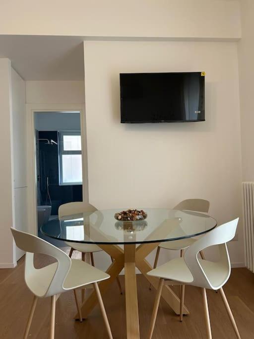 Momenti Di Felicita A Apartamento *
