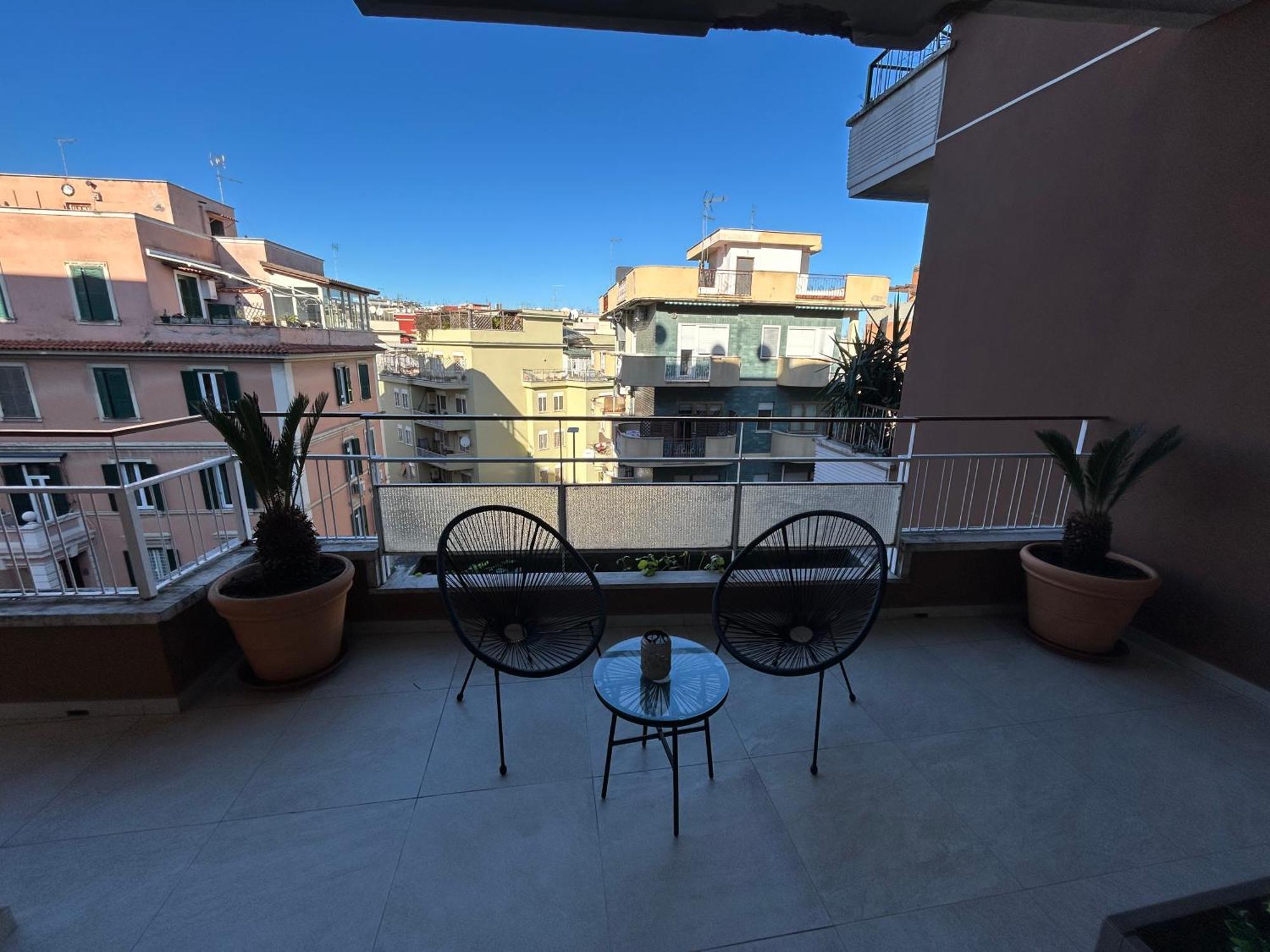 Momenti Di Felicita A Apartamento *